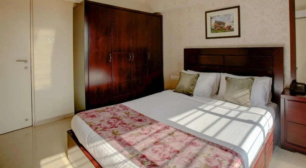 5BHK Common Bedroom 01